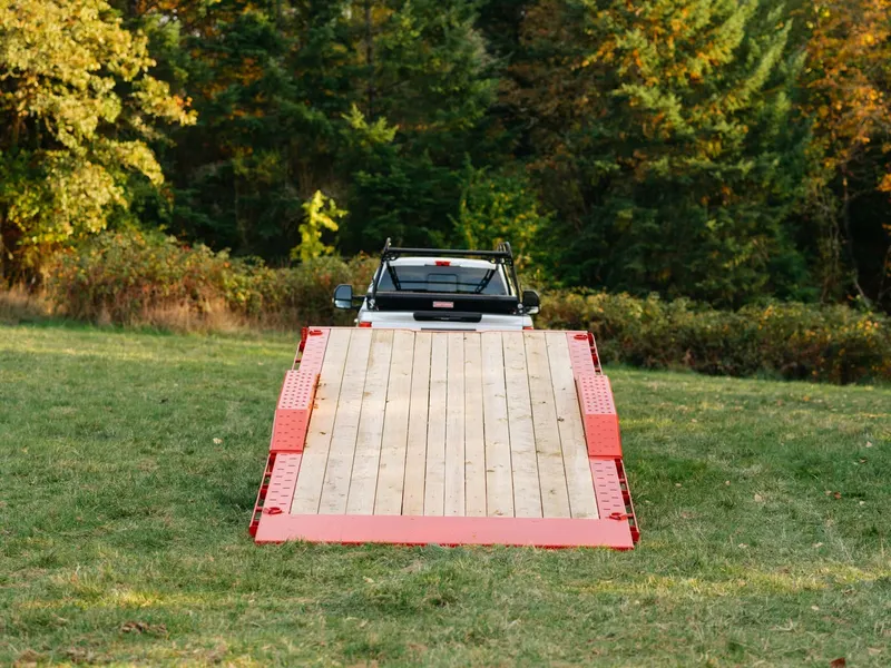 Red 2027 Diamond C HXD 24 foot gravity tilt equipment trailer, photo 9